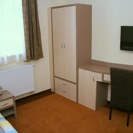 Imet Centrum 4*